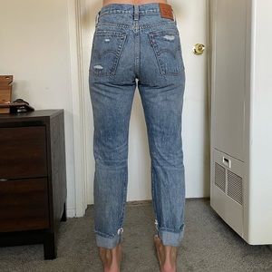 Levi’s Cropped Jeans
